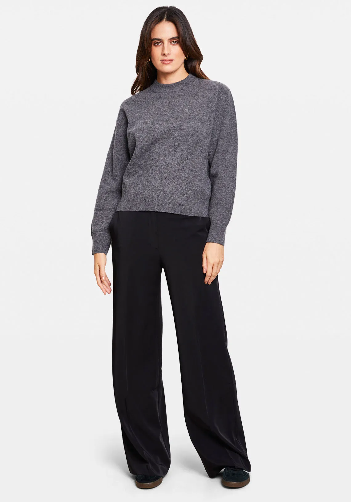 AMARIS CREW NECK DARK GREY