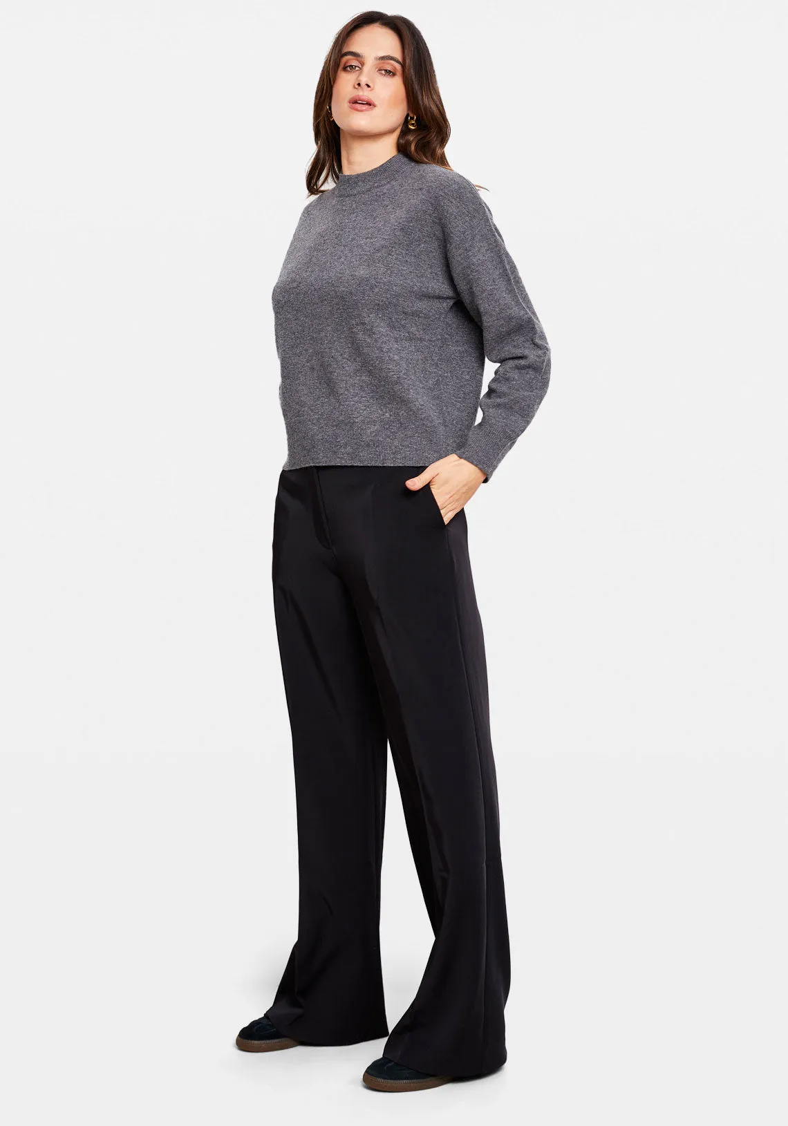AMARIS CREW NECK DARK GREY