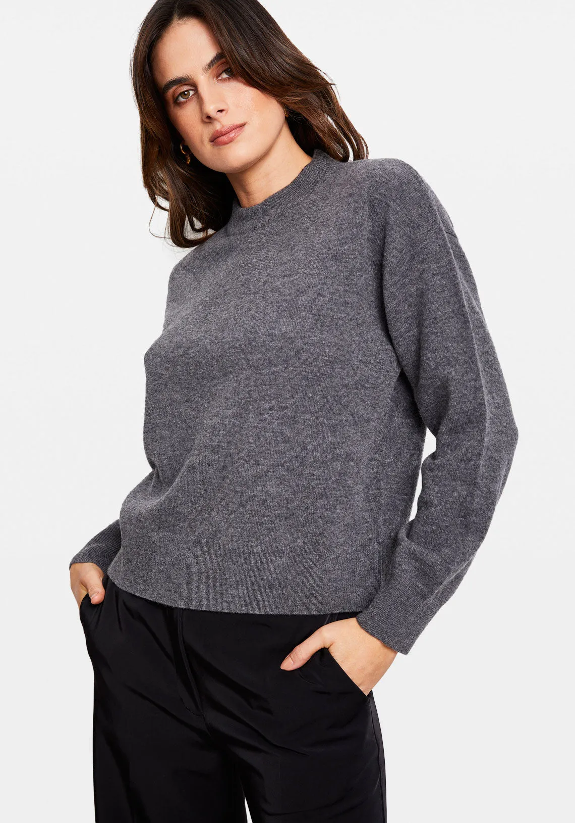 AMARIS CREW NECK DARK GREY