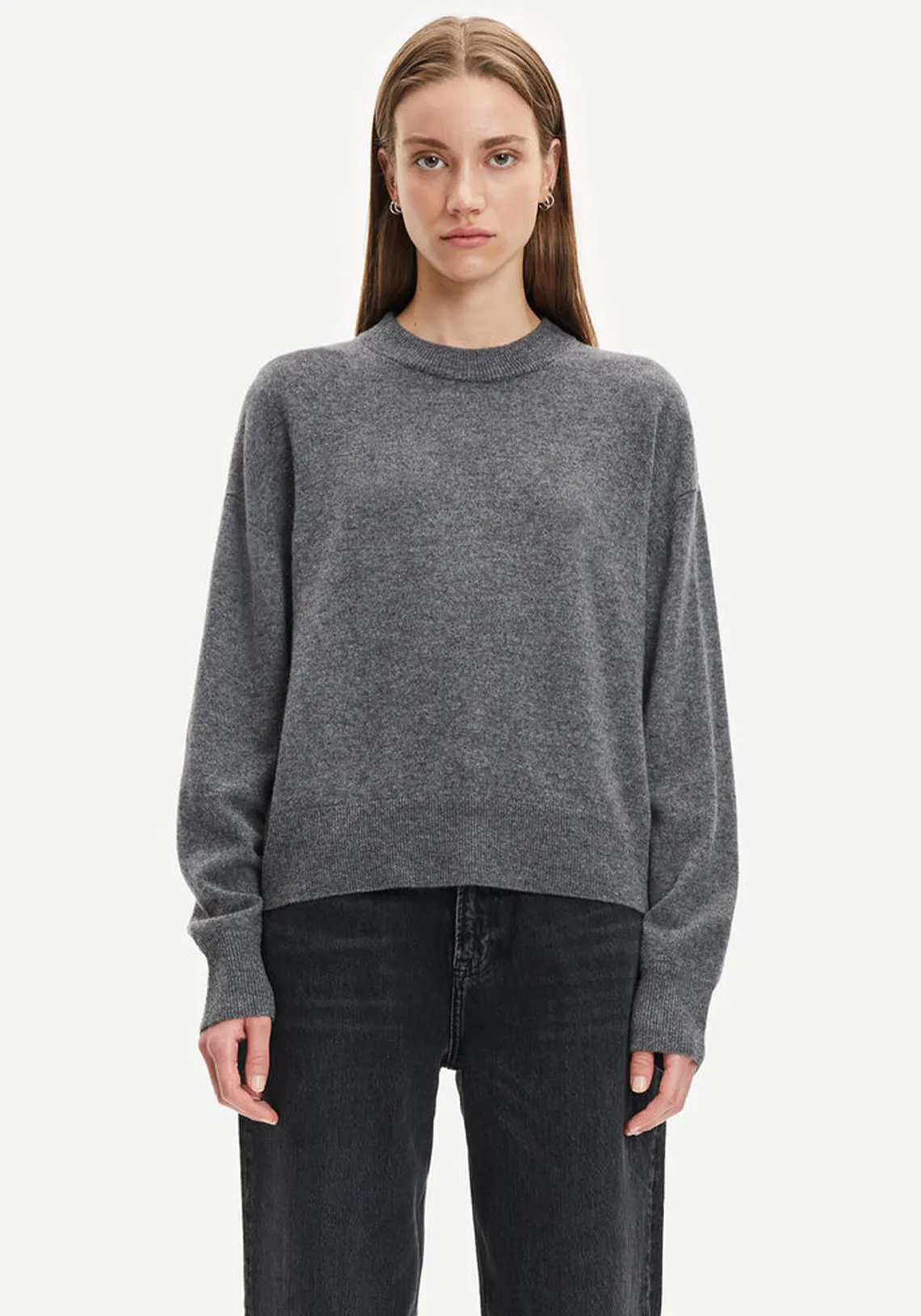 AMARIS CREW NECK DARK GREY