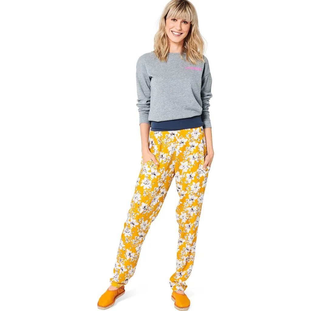 Burda Style Pattern 6124 Misses' Trousers and Pants B6124