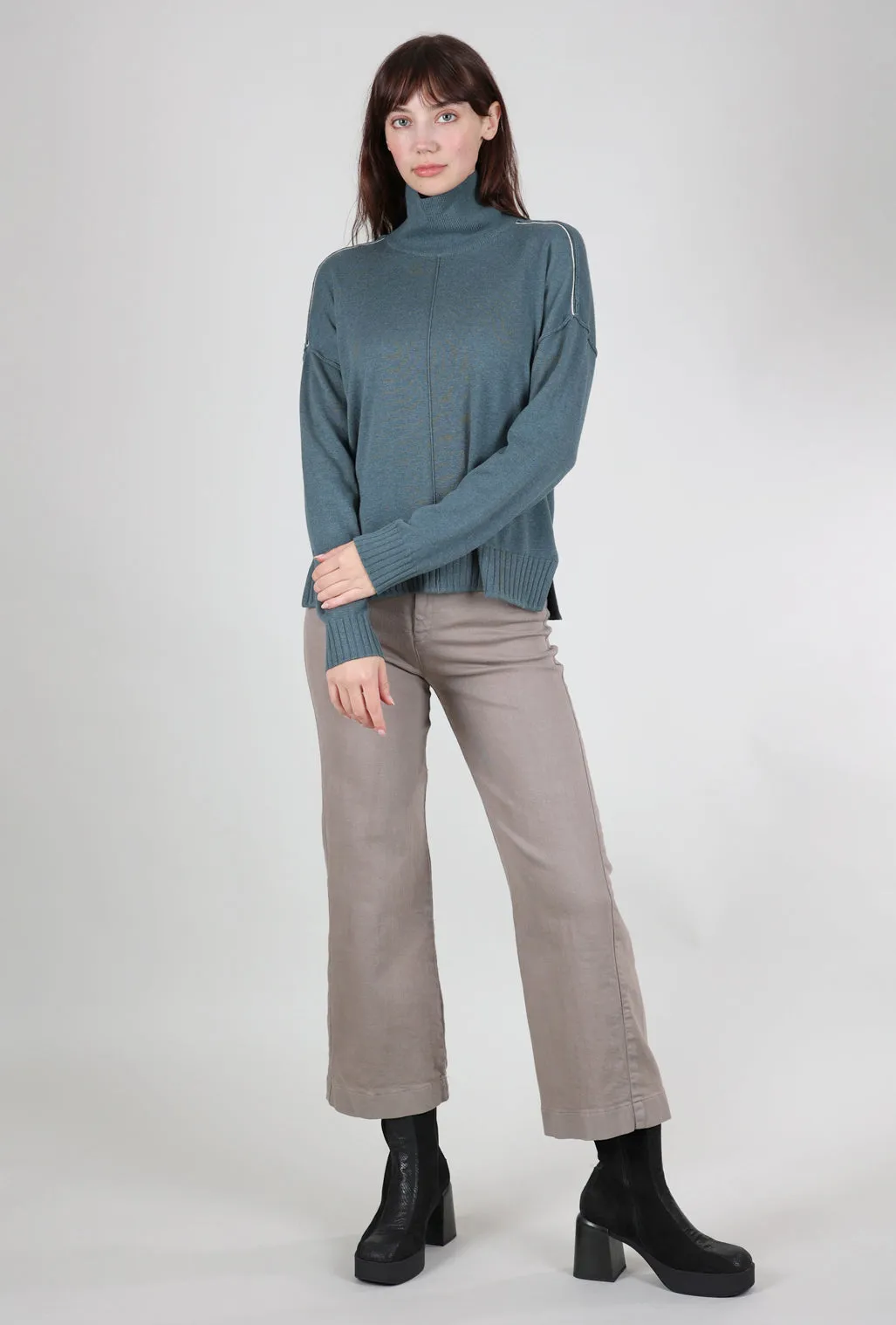 Contrast Tipped Relaxed Tneck, Heron