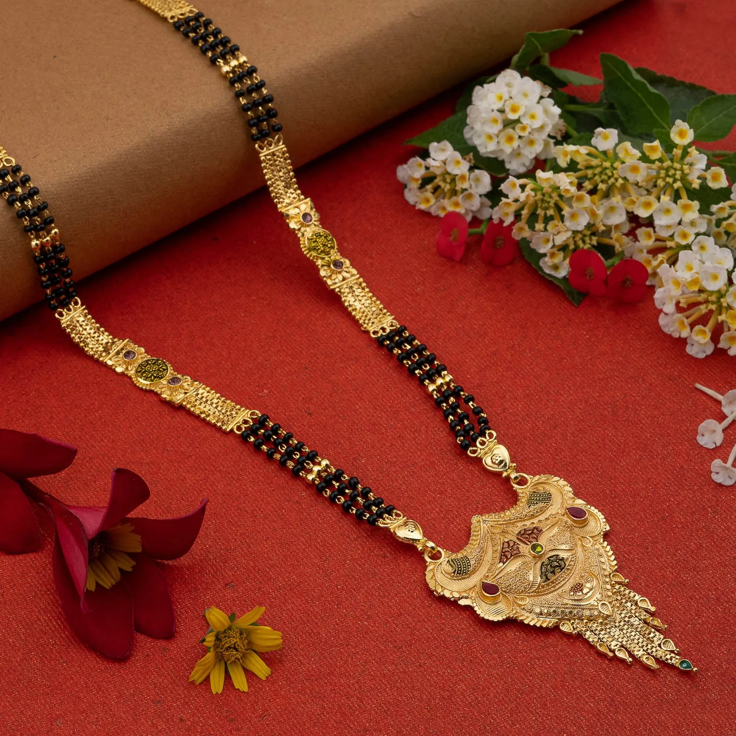 Golden Vows, Classic Flowing Tassels