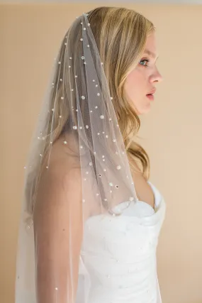 IONE FINGERTIP VEIL & CASCADING RAINDROP PEARLS & CRYSTALS