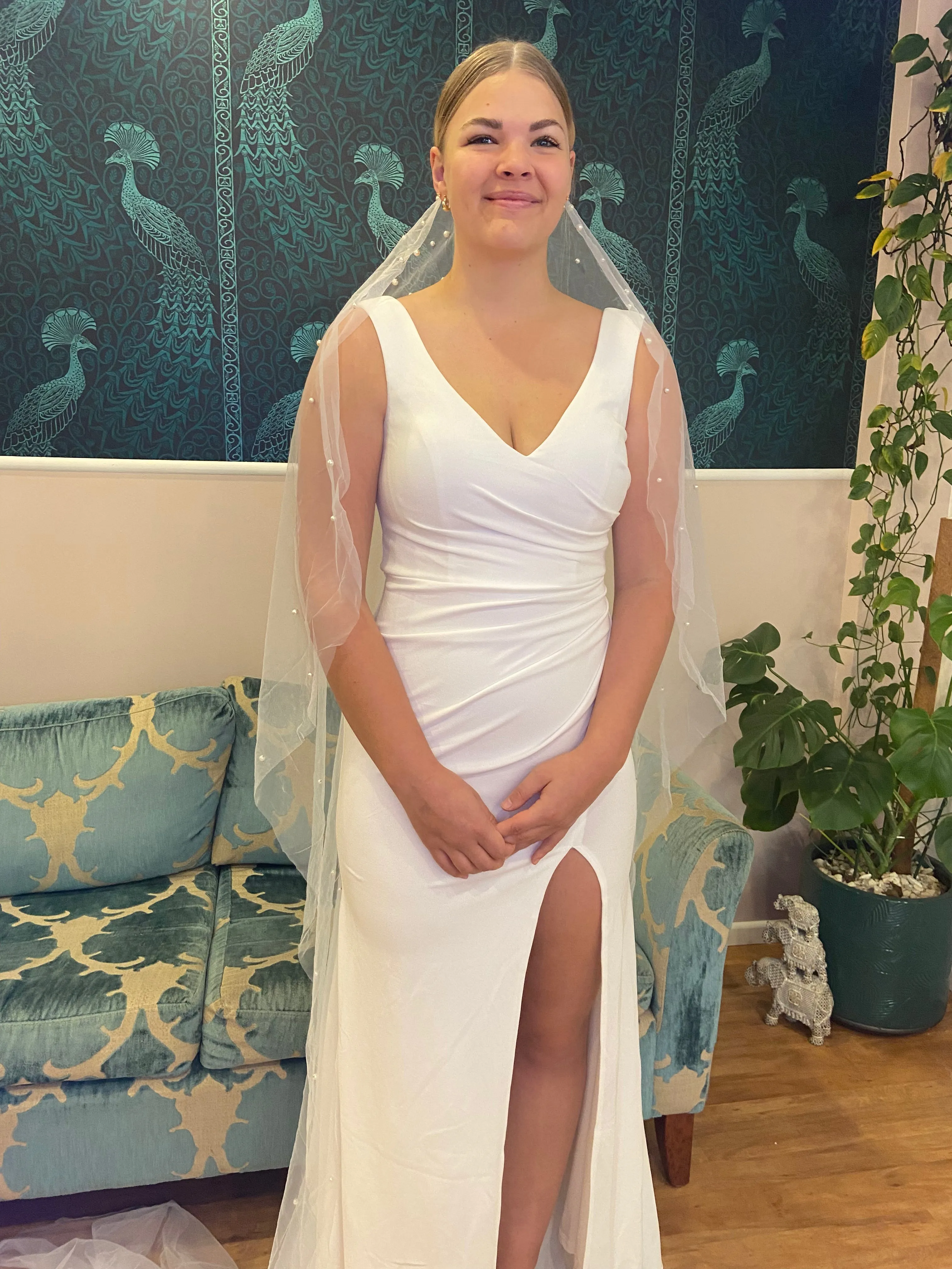 Pearl veil in ivory Express NZ wide