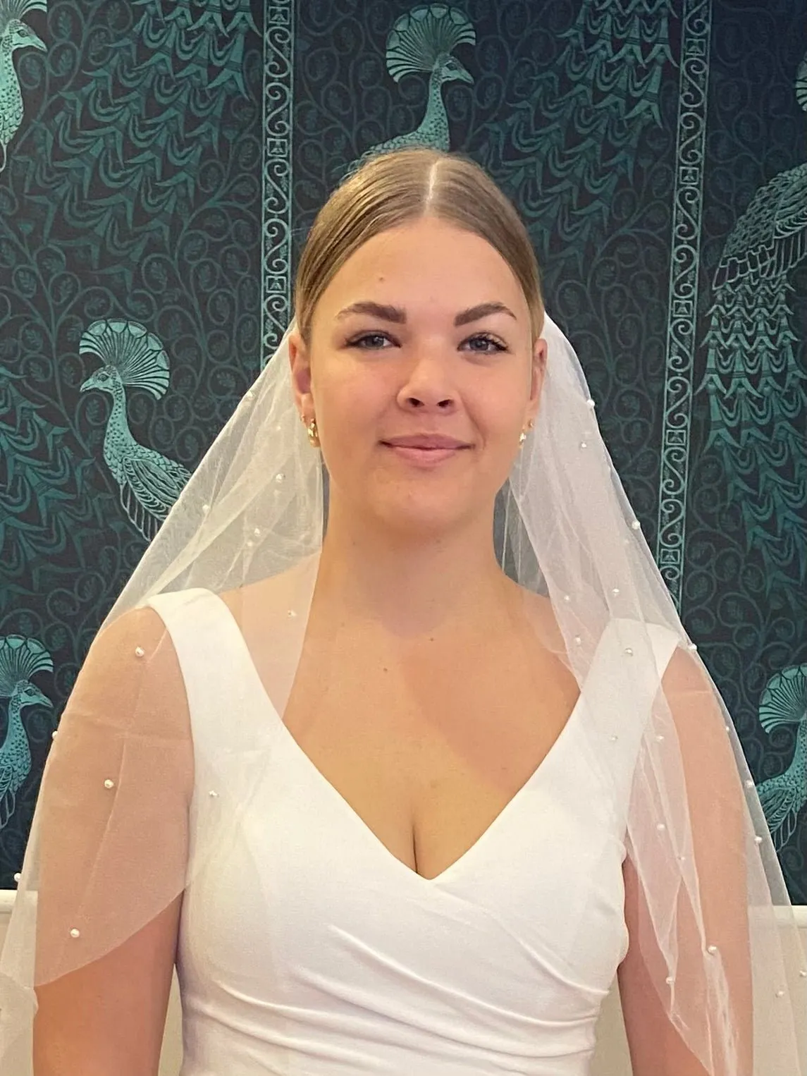 Pearl veil in ivory Express NZ wide