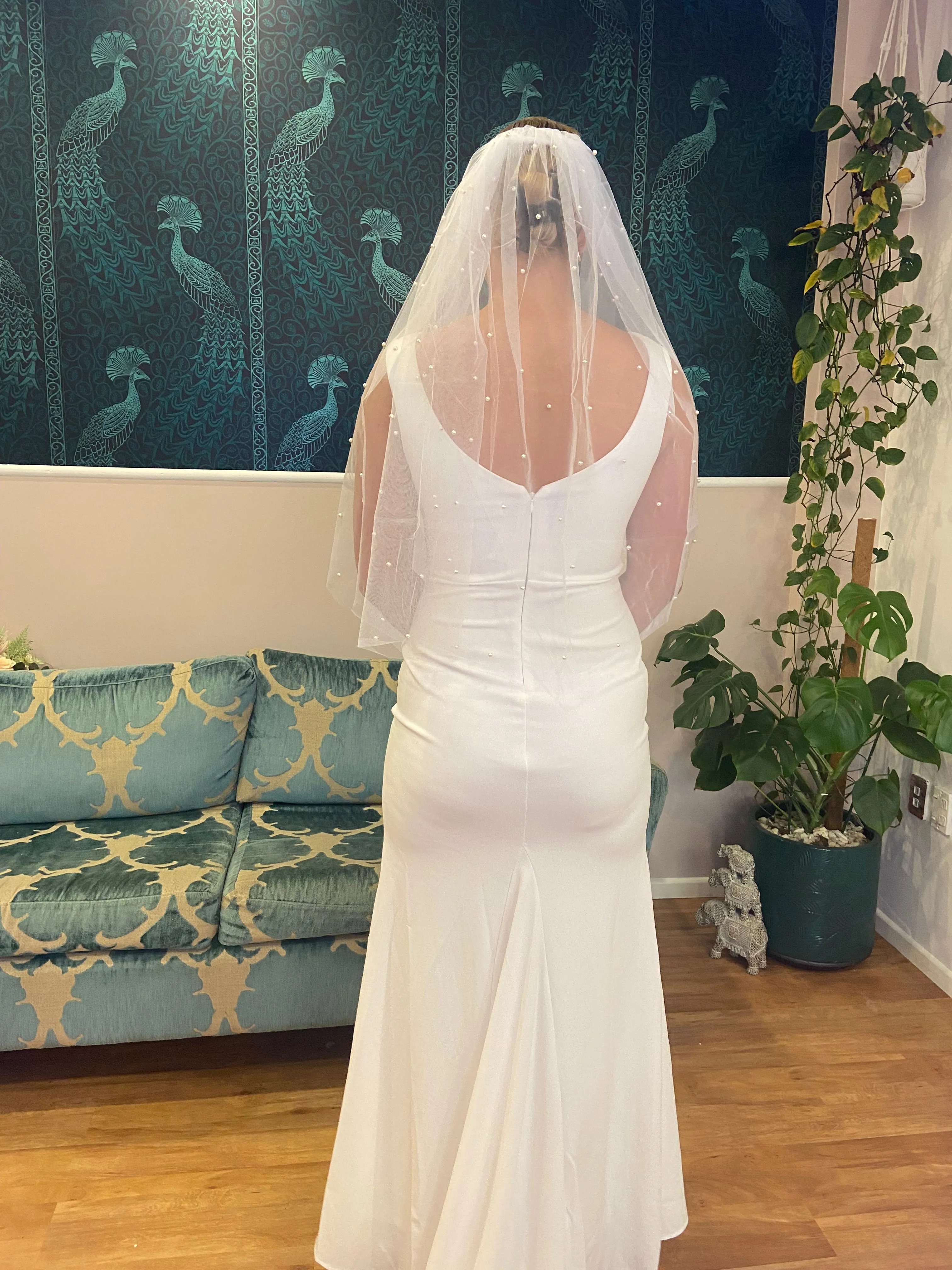 Pearl veil in white Express NZ wide