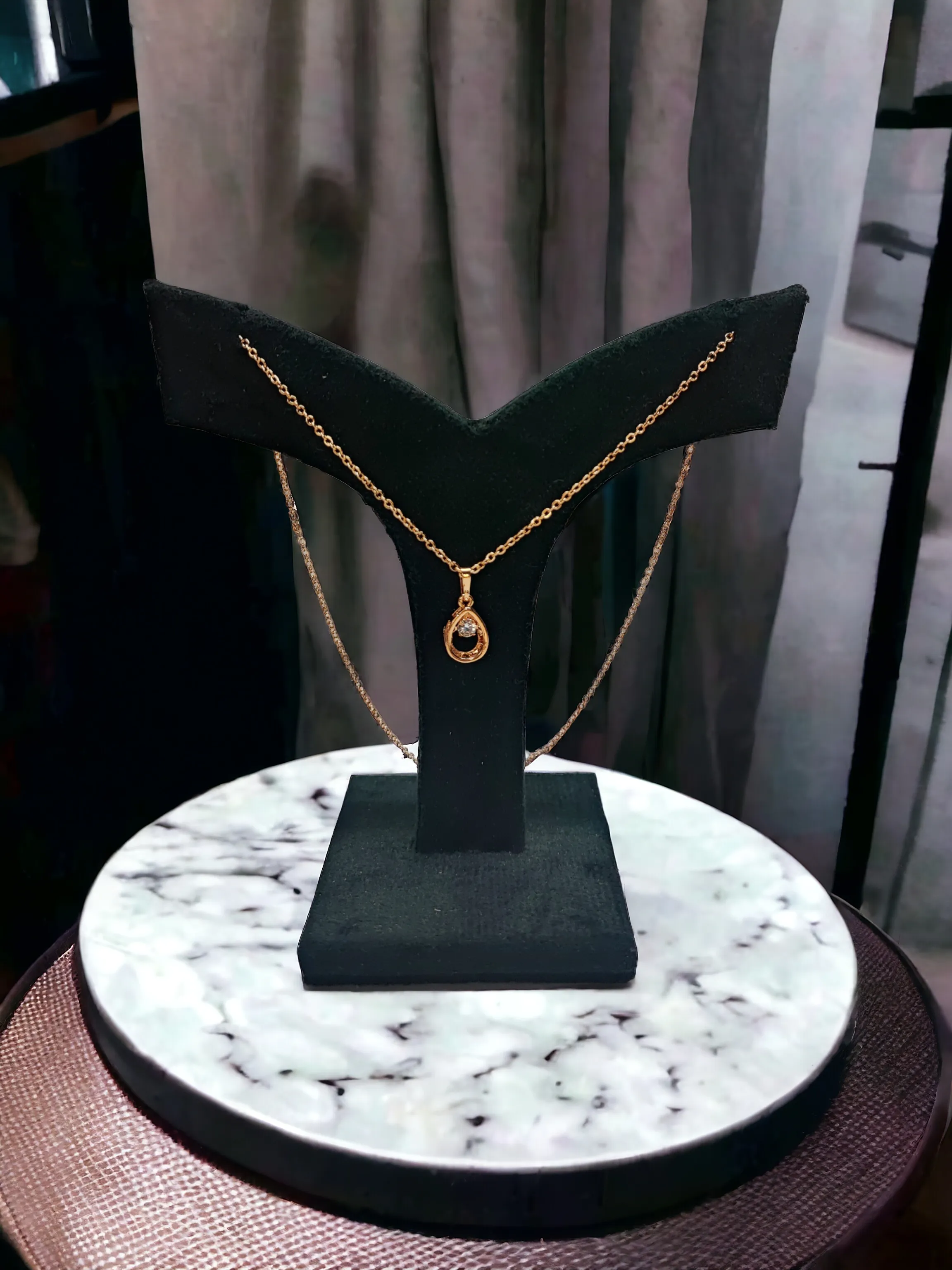 Pearlfect Forever Flowing Locket