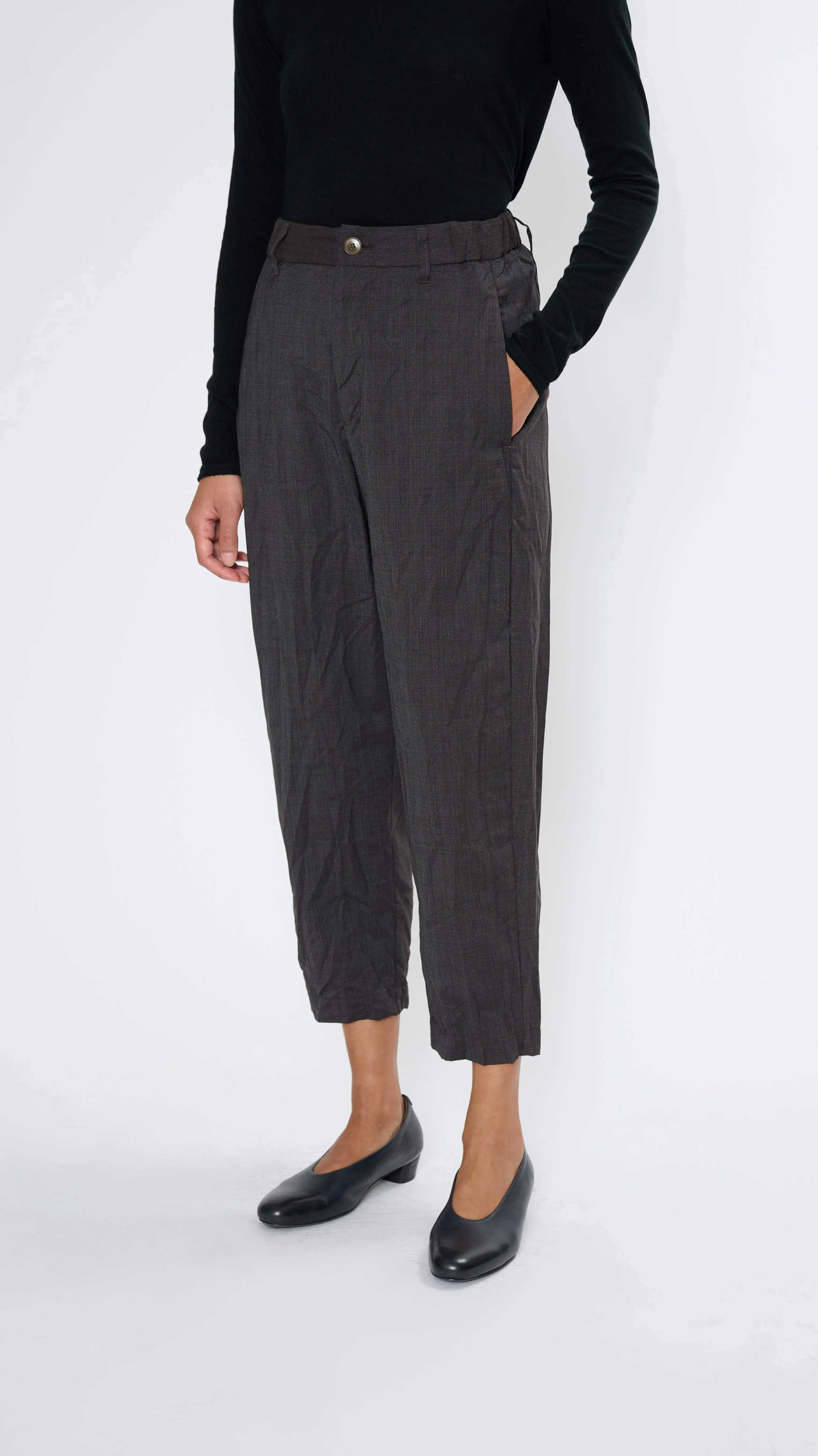 Pin Dot Crinkle Easy Pants in Brown