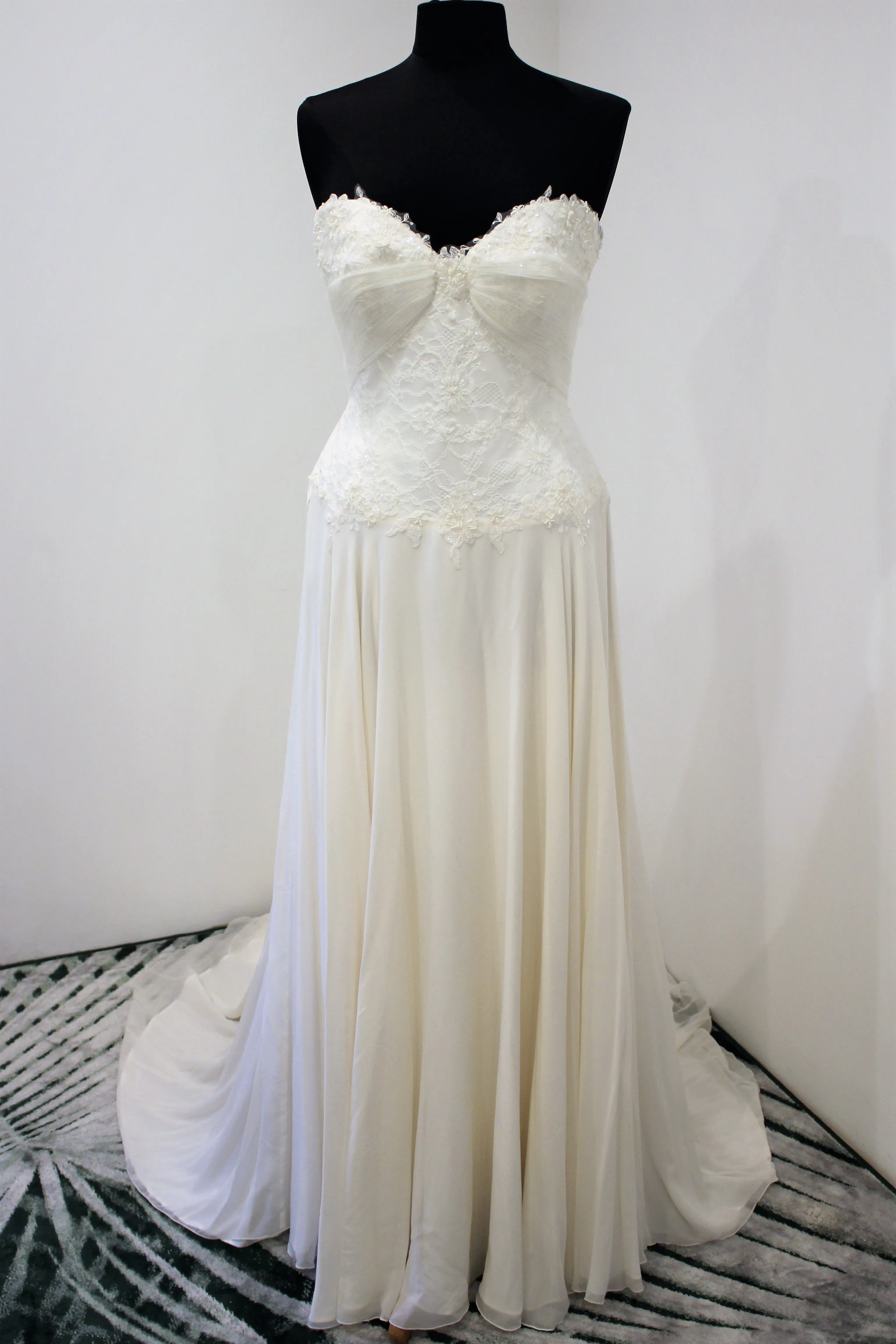 Sassi Holford 'Portia' size UK 14
