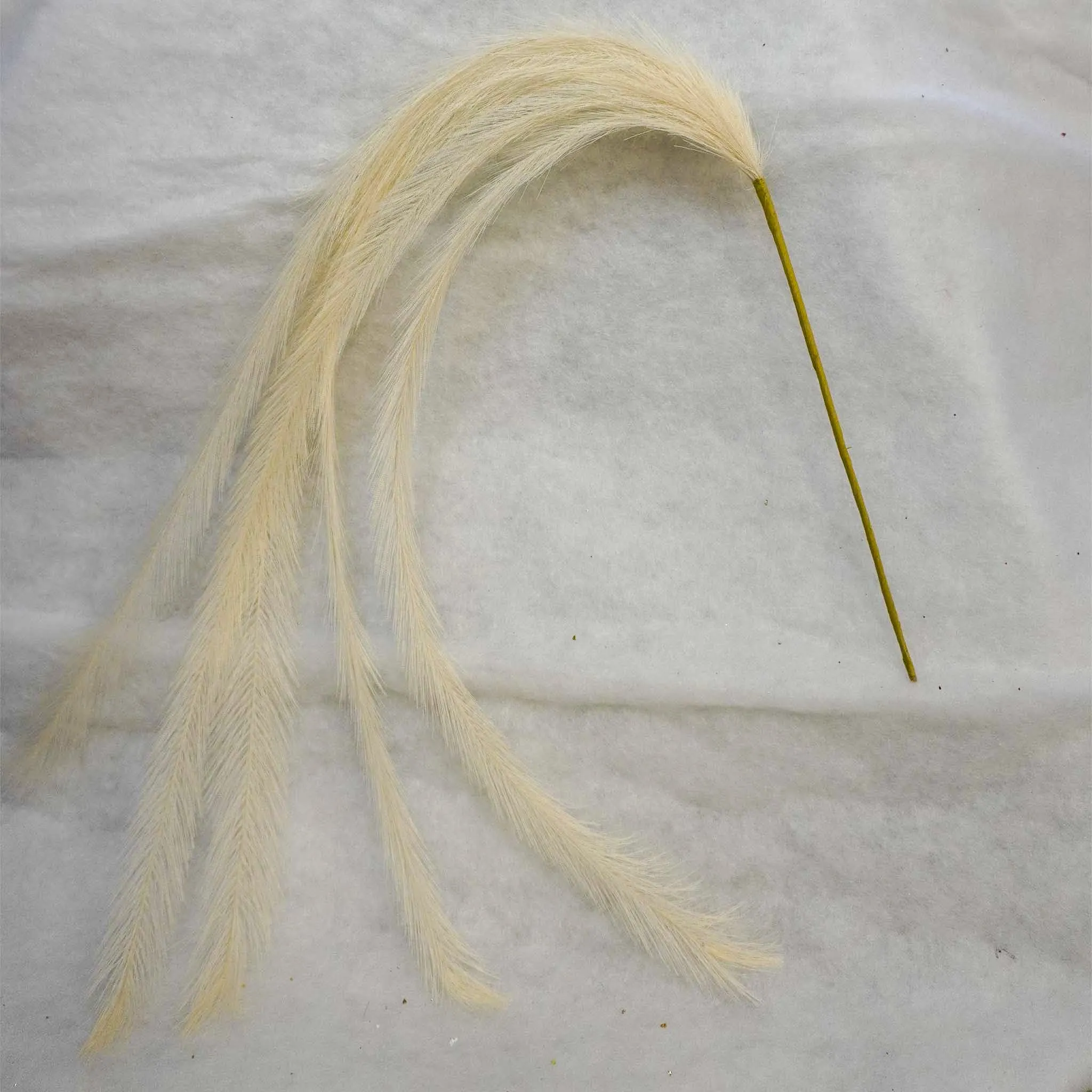 Willow Flowing Feather 85cm